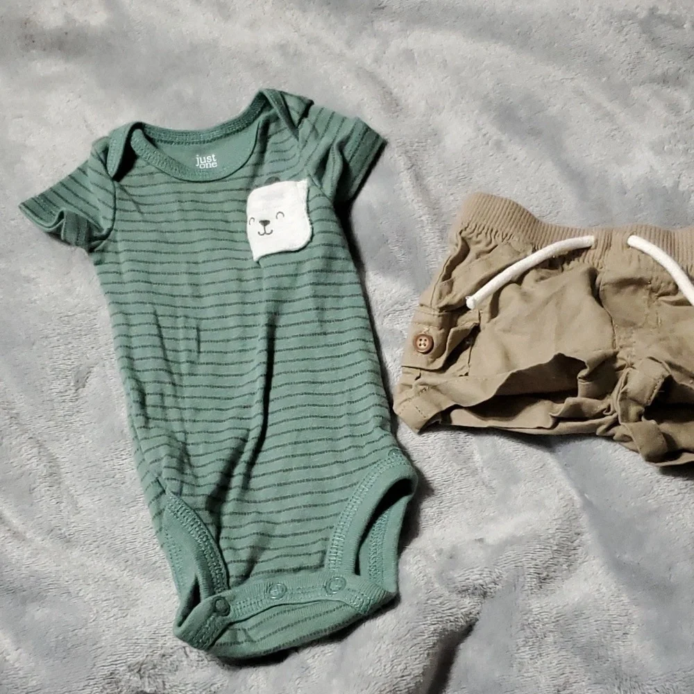 🐻   Carters short outfit
